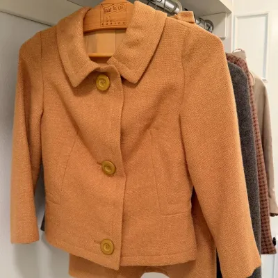 Sale Photo Thumbnail #70: Beretta Vintage Skirt Suits & Houndstooth Blazer Ft Mustard Wool.