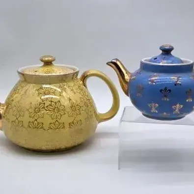 (2) Hall China Gold Design Teapots
