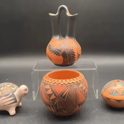 (4) Native American Pottery Pieces 