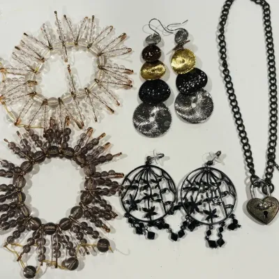 Sale Photo Thumbnail #295