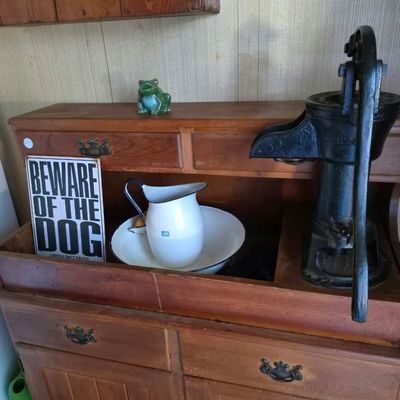 Sale Photo Thumbnail #14: Dry sink