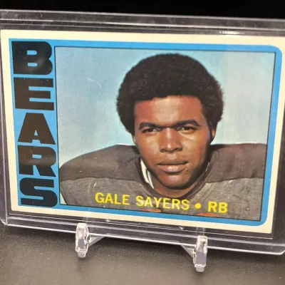 Sale Photo Thumbnail #139: 1972 Topps Gale Sayers #110 Chicago Bears Vintage NFL Football Hall of Fame Card