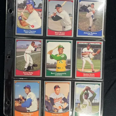 Sale Photo Thumbnail #166: 1990 Pacific Baseball Legends 9 Card Lot Garvey Droppo Podres Doby Campaneris Grich Agee