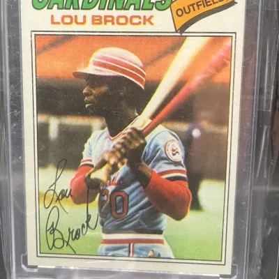 Sale Photo Thumbnail #117: 1977 Topps Lou Brock #355 St. Louis Cardinals Baseball Card Hall of Fame