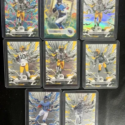 Sale Photo Thumbnail #193: 2025 Topps Resurgence NFL 8 Card Lot Cam Ward RC Micah Parsons Refractor Jordan Love