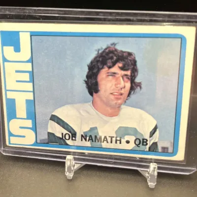 Sale Photo Thumbnail #24: 1972 Topps Joe Namath #100 New York Jets Vintage NFL Football Hall of Fame Card