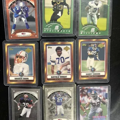 Sale Photo Thumbnail #192: NFL Football 9 Card Lot Topps Hall of Fame Warren Moon Strahan Rookies