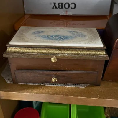 Sale Photo Thumbnail #62