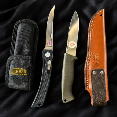 Gerber USA Folding Knife & Fixed Blade Hunting Knife  2-Piece Lot with Sheaths 