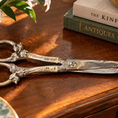 Vintage 935 Silver-Handled Floral Scissors  56g