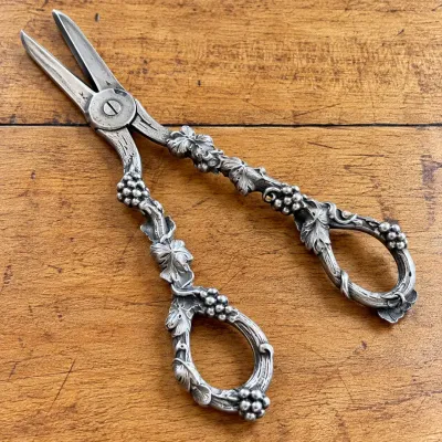 Vintage Ornate Silver-Tone Grape Shears Grapevine & Leaf Motif