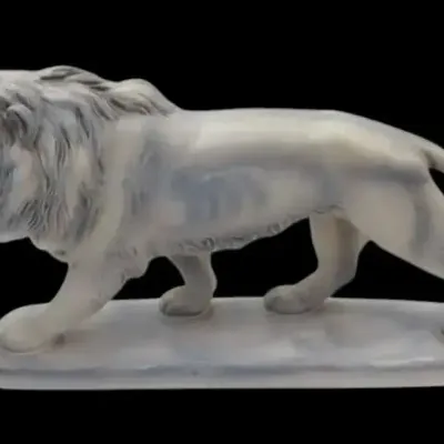 Goebel Porcelain Lion - 2006 14" x 9"