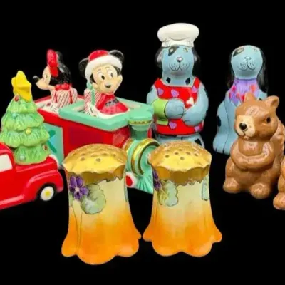 5 Salt & pepper Sets (Disney, Animals, Christmas)