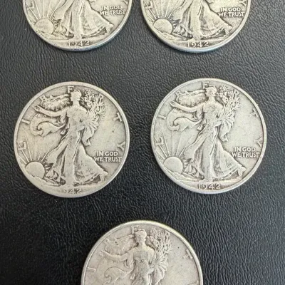 5 Walking Liberty Half-Dollars- Preowned Lot 4