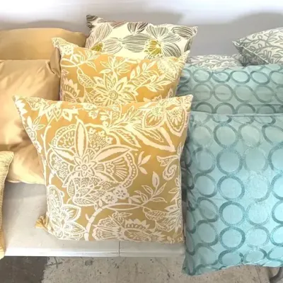 Beautiful 15pc Mix-Match Decorative Pillow Lot 