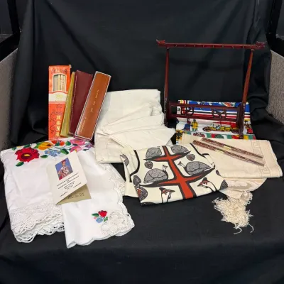 International Collectibles/Linens And Chopsticks