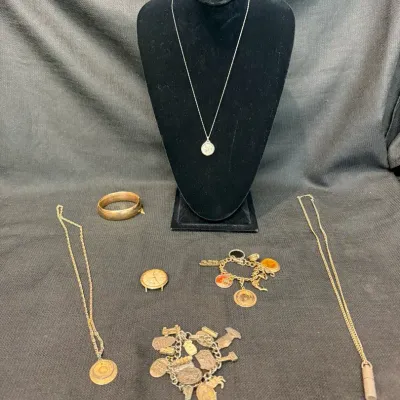 Misc Jewelry Lot
