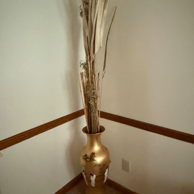 Sale Photo Thumbnail #36: Oriental Vases
