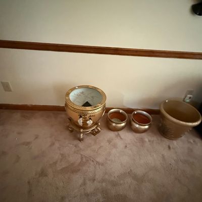 Sale Photo Thumbnail #37: Oriental Vases