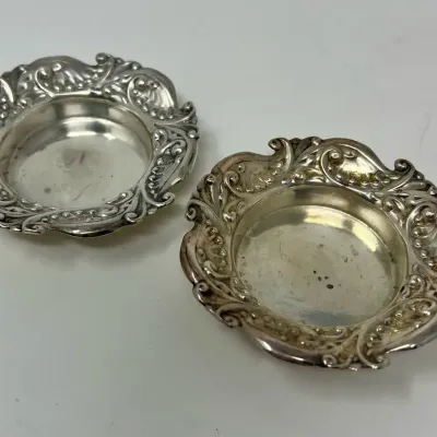 Antique Sterling Silver Gorham Salt Cellars/Nut Dishes Pair Repousse Floral Dishes Approx. 37.0g