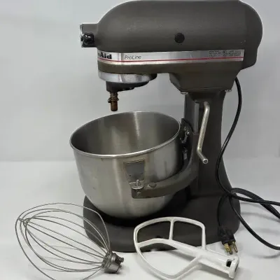 KitchenAid ProLine Mixer (Model KSM5) With Paddle And Whisk Attachments And Stainless Steel Bowl