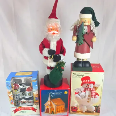 Sale Photo Thumbnail #51: Working Vtg Dancing Santa, Santa Nutcracker, Boxed Christmas Items