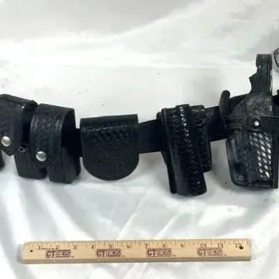 Sale Photo Thumbnail #20: Leather Police Duty Belt 