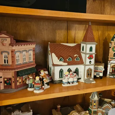 Sale Photo Thumbnail #205
