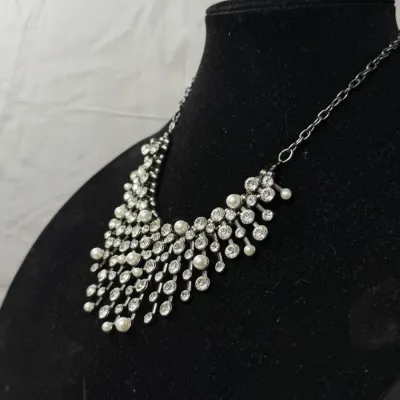 Sparkly Silver Tone Rhinestone Pearl Statement Necklace