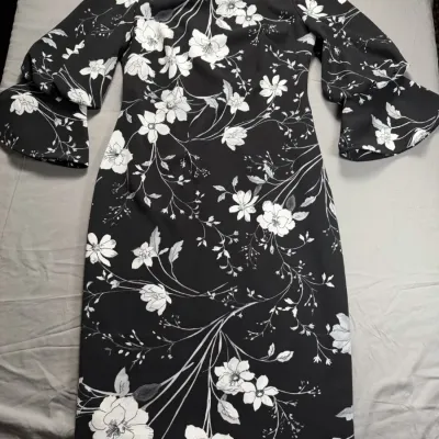 Calvin Klein floral Black And White sheath dress Size 4