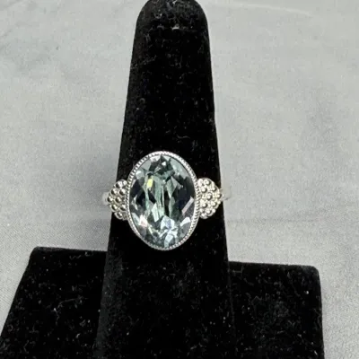 Silver tone oval stone ring size 7
