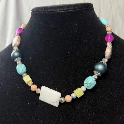 Bohemian-style statement necklace mix of chunky Multicolored Beads