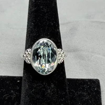 Silver tone oval stone ring size 7