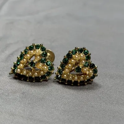 Vintage Gold Tone Green Rhinestone Pearl Heart Screw Back Earrings