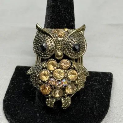 Charming Diamante Owl Stretch Ring by Avalaya, a vintage-inspired cocktail