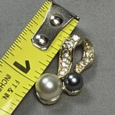 Gold Tone Faux Pearl with Rhinestone Pendant