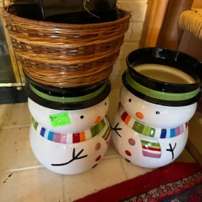 Sale Photo Thumbnail #262: Pair of festive ceramic snowman containers wearing striped scarves and top hats, one topped with a woven basket.