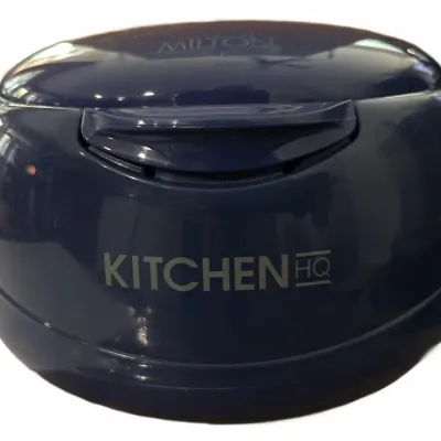 Kitchen HQ dark blue insulated food casserole container, featuring a locking lid and side handles, in good pre-owned condition.