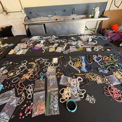 Sale Photo Thumbnail #156