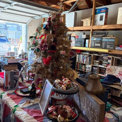 Sale Photo Thumbnail #17: More Christmas!!! 