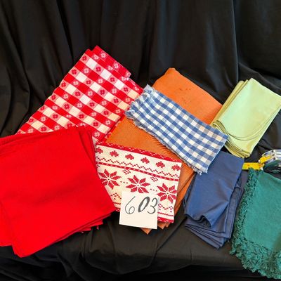 Tablecloth and Napkin Lot