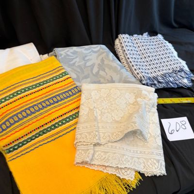 Tablecloth, Table runner and Ore