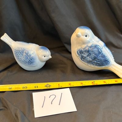 *2*Vintage Ceramic Blue & White Blue Birds*Figurines