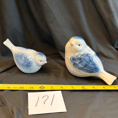 *2*Vintage Ceramic Blue & White Blue Birds*Figurines