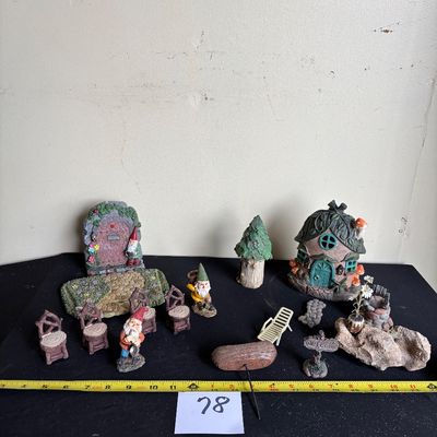 miniature fairy or gnome garden set