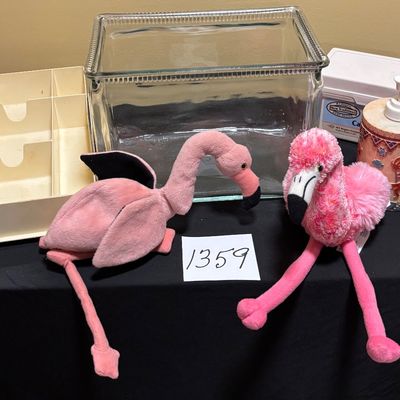 Flamingo Fish Tank Lot