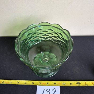 VTG Indiana Glass Green Quilted Diamond RARE Bowl Scalloped Edge on Pedestal