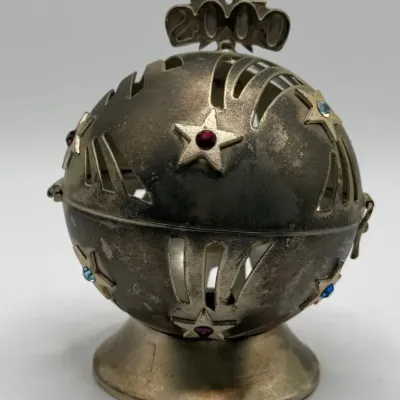 Lenox Kirk Stieff Millennium 2000 Silverplate Jeweled Ornament Potpourri Ball