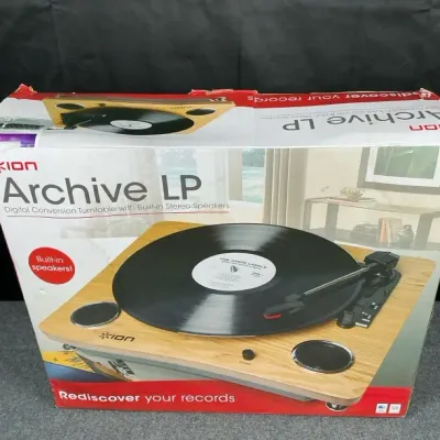ION Archive LP Digital Conversion Turntable with Built-In Speakers – Powers On & Appears to Work