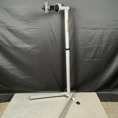 Minoura Adjustable Bicycle Repair Stand with Folding Tripod Base